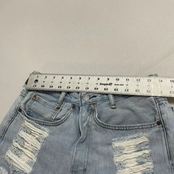 Levi’s Light Wash Destroyed Denim Shorts Size 28 See Measurements